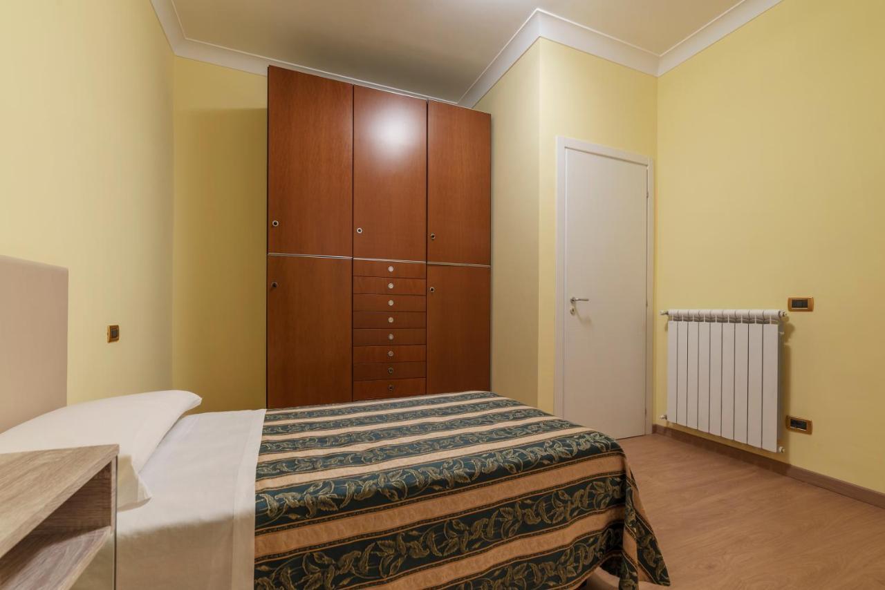Termini Station Elegant And Roomy Apartment Rome Exterior photo